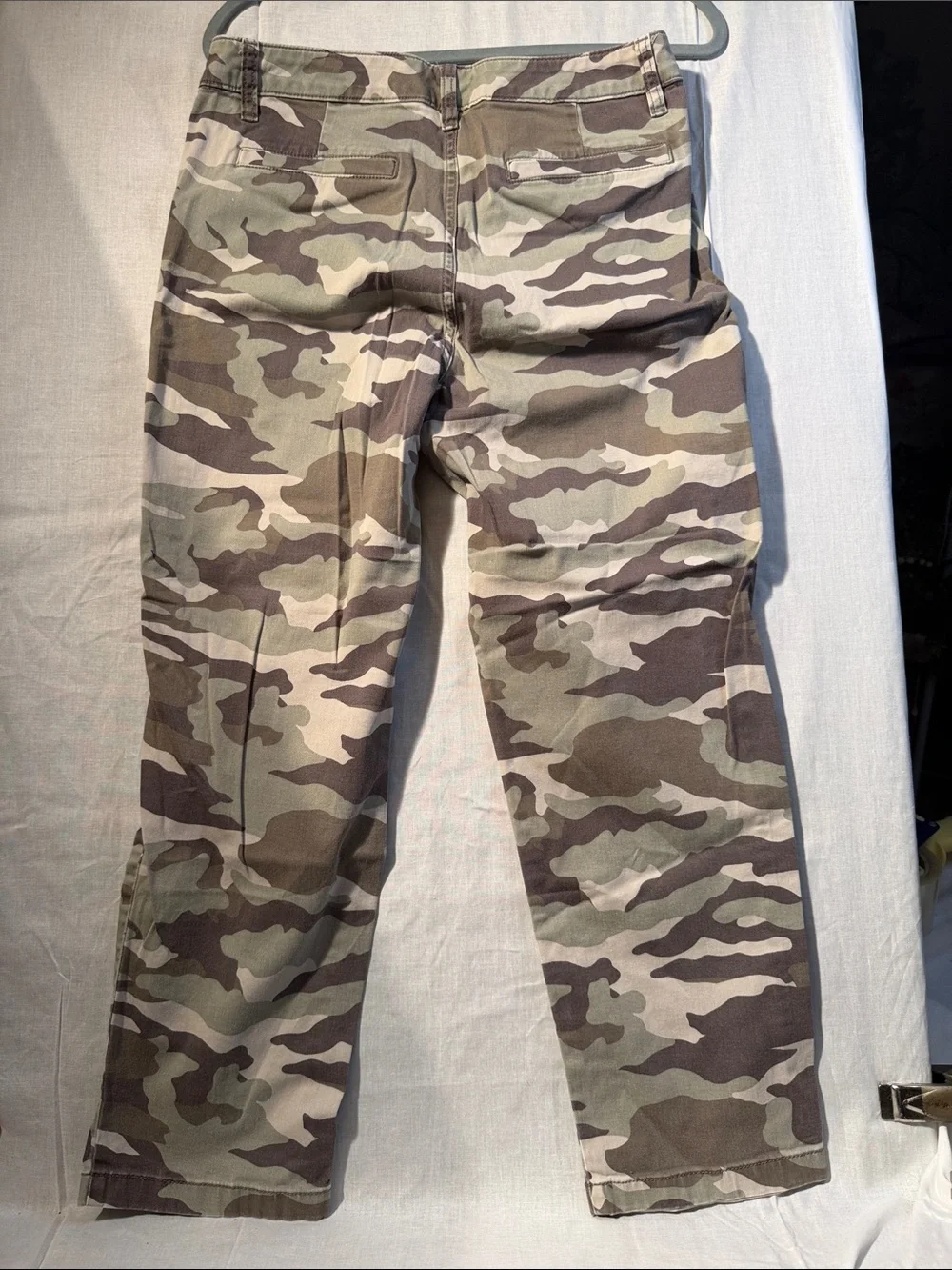 J. Crew  Women’s size 8 Cargo Pants in Green Camo